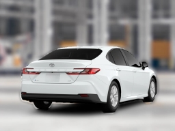 Toyota Camry LE (Natl) 2026