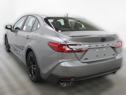 Toyota Camry SE (Natl) 2026