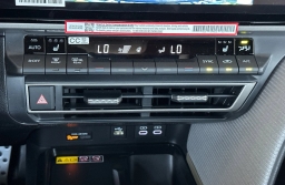 Toyota Camry SE (Natl) 2026