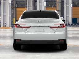 Toyota Camry XLE (Natl) 2026