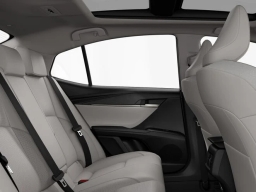 Toyota Camry XLE (Natl) 2026