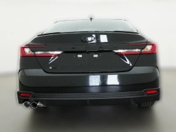 Toyota Camry SE (Natl) 2026