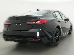 Toyota Camry SE (Natl) 2026