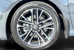 Toyota Camry XLE (Natl) 2026