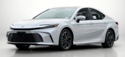 Toyota Camry XLE (Natl) 2026
