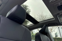 Toyota Camry XLE (Natl) 2026