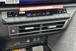 Toyota Camry XLE (Natl) 2026