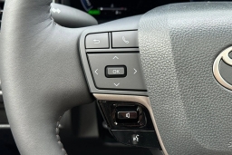 Toyota Camry XLE (Natl) 2026