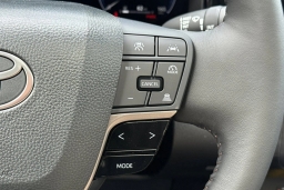 Toyota Camry XLE (Natl) 2026