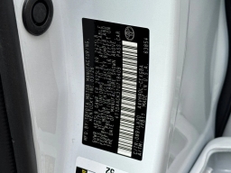 Toyota Camry XLE (Natl) 2026