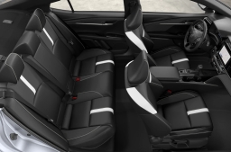 Toyota Camry SE (Natl) 2026