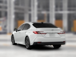 Toyota Camry XLE (Natl) 2026