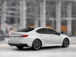 Toyota Camry XLE (Natl) 2026