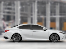 Toyota Camry XLE (Natl) 2026