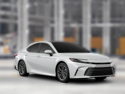 Toyota Camry XLE (Natl) 2026