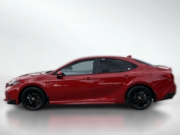 Toyota Camry SE (Natl) 2026
