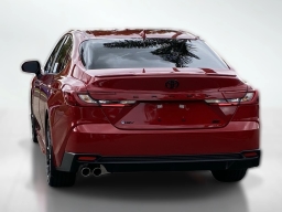 Toyota Camry SE (Natl) 2026