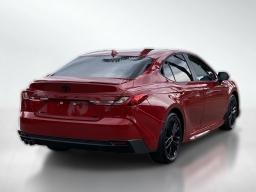 Toyota Camry SE (Natl) 2026