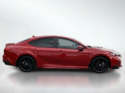 Toyota Camry SE (Natl) 2026