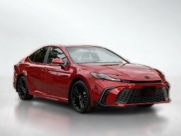 Toyota Camry SE (Natl) 2026