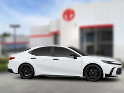 Toyota Camry SE (Natl) 2026