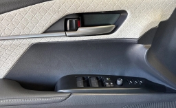 Toyota Camry XLE (Natl) 2026