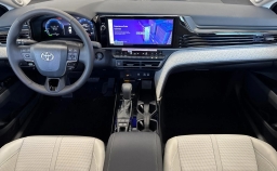 Toyota Camry XLE (Natl) 2026