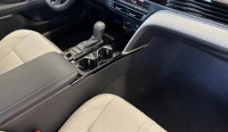 Toyota Camry XLE (Natl) 2026