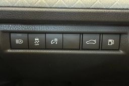 Toyota Camry XLE (Natl) 2026
