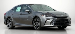 Toyota Camry XLE (Natl) 2026