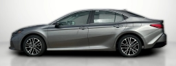 Toyota Camry XLE (Natl) 2026