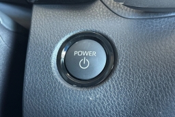 Toyota Camry XLE (Natl) 2026