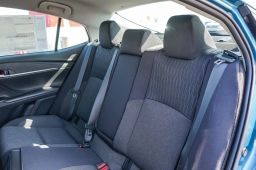 Toyota Camry LE (Natl) 2026