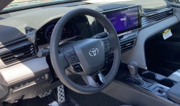 Toyota Camry SE (Natl) 2026