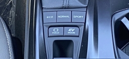 Toyota Camry SE (Natl) 2026