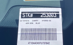 Toyota Camry SE (Natl) 2026