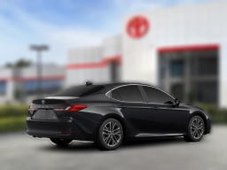 Toyota Camry XLE (Natl) 2026