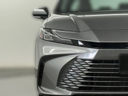 Toyota Camry XLE (Natl) 2026