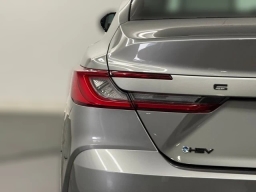 Toyota Camry XLE (Natl) 2026