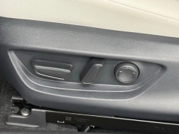 Toyota Camry XLE (Natl) 2026