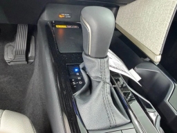 Toyota Camry XLE (Natl) 2026