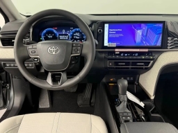 Toyota Camry XLE (Natl) 2026