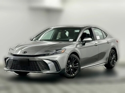 Toyota Camry SE (Natl) 2026