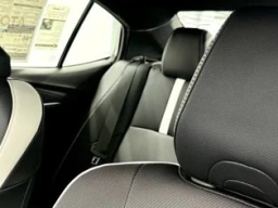 Toyota Camry SE (Natl) 2026