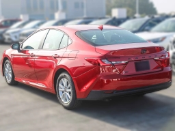 Toyota Camry LE (Natl) 2026