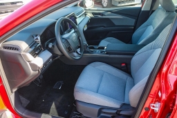 Toyota Camry LE (Natl) 2026
