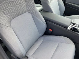 Toyota Camry LE (Natl) 2026