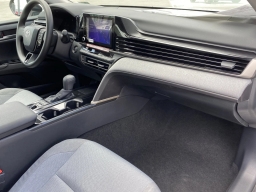 Toyota Camry LE (Natl) 2026