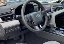 Toyota Camry LE (Natl) 2026