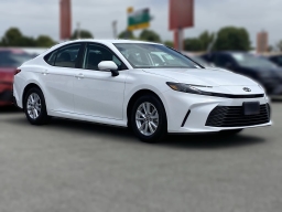 Toyota Camry LE (Natl) 2026